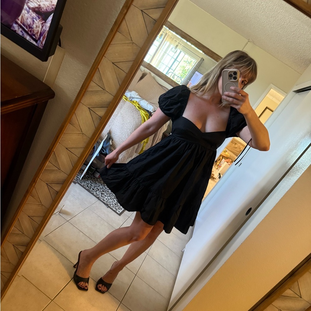 Structured Couture Inspired Black Puff Sleeve Min… - image 5